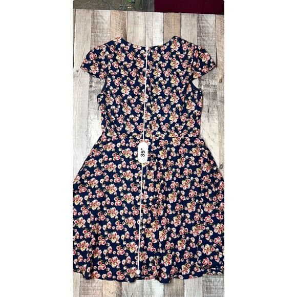 Betsey Johnson Navy Floral Cap Sleeve Swing Dress Modern Feminine sz 12 - Picture 8 of 15